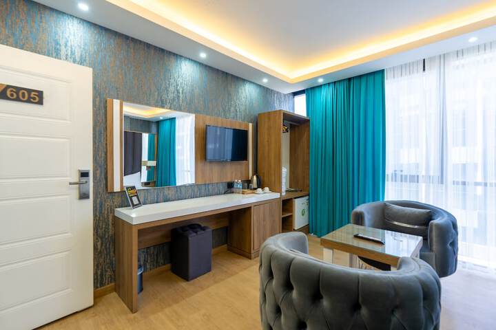 Room 25 of 58