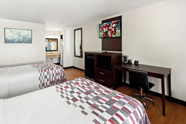 Room 16 of 43