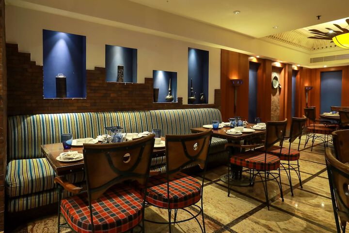 Dining 67 of 113