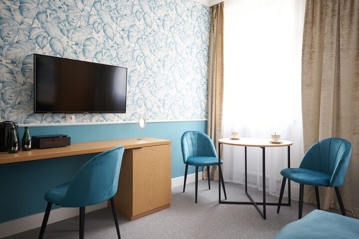 Room 43 of 73