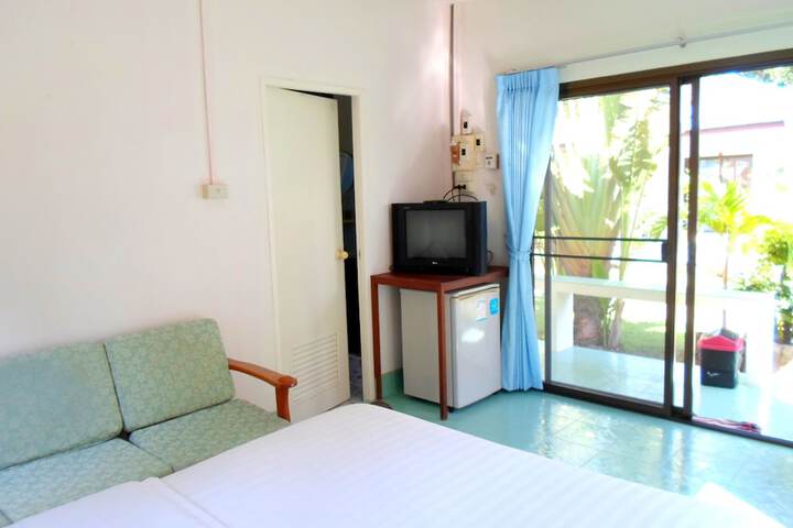 Room 12 of 31