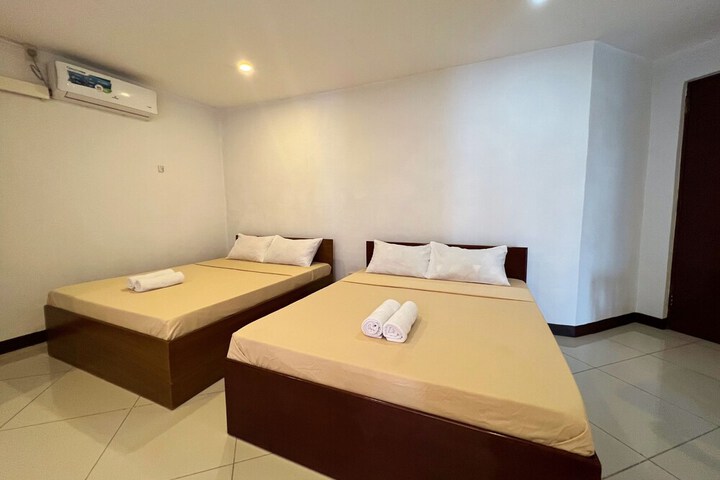 Room 43 of 84