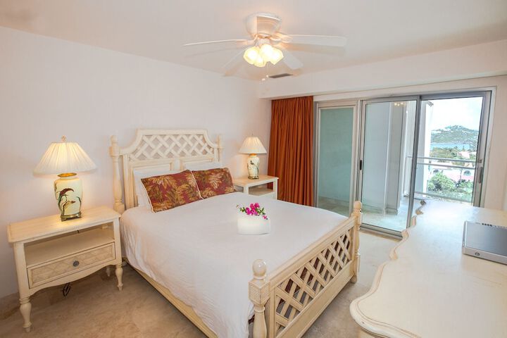 Room 16 of 230