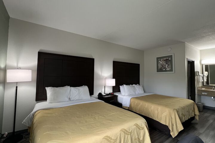 Room 7 of 51