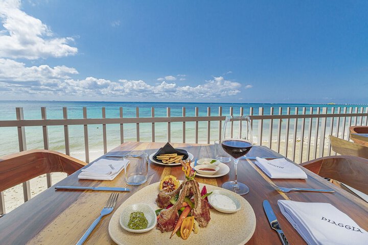 Dining 142 of 156