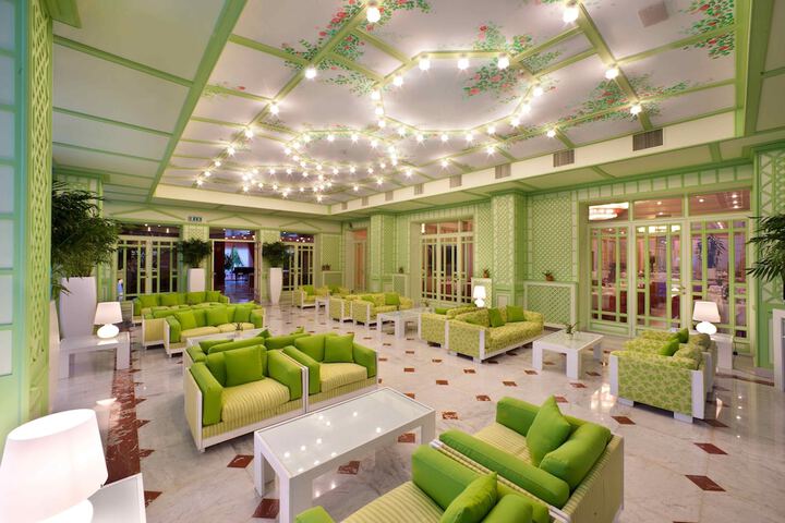 Entrance & Lobby