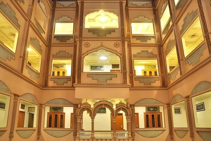 HOTEL BHARAT PALACE