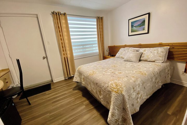 Room 15 of 37