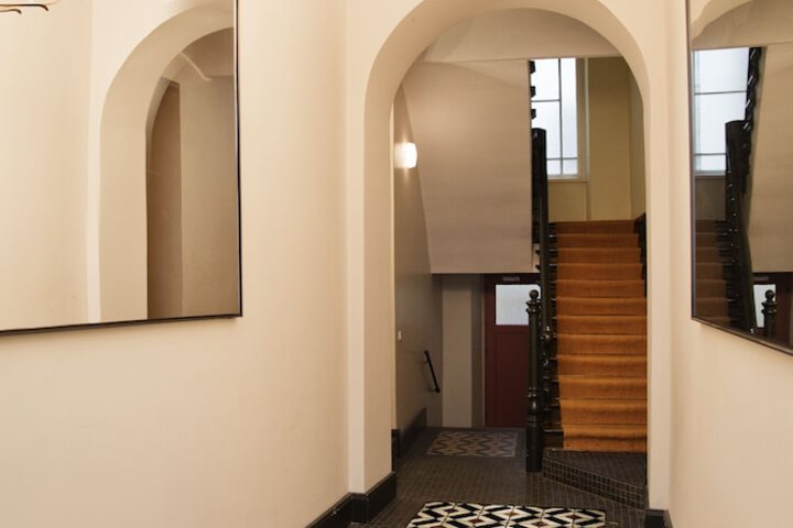 Ballroom/Hall 80 of 82