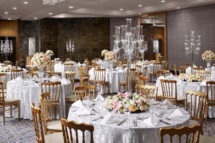 Ballroom/Hall 111 of 131