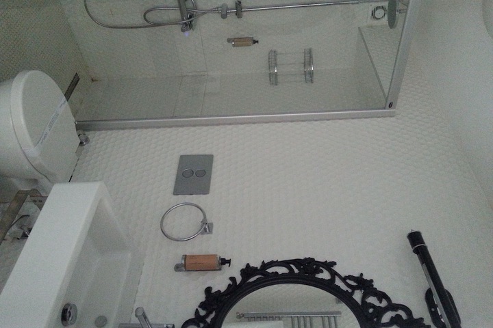 Room 43 of 58