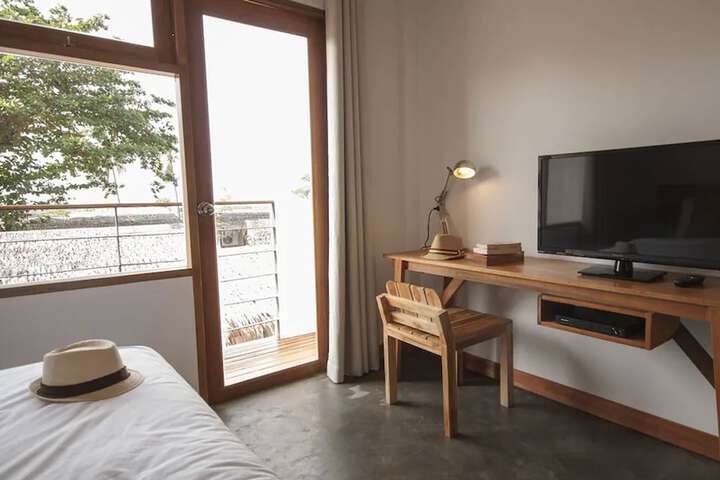 Room 16 of 99