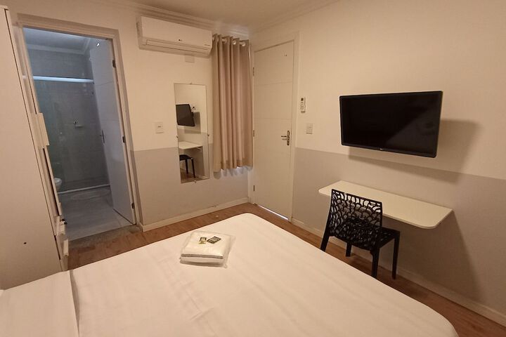 Room 22 of 118