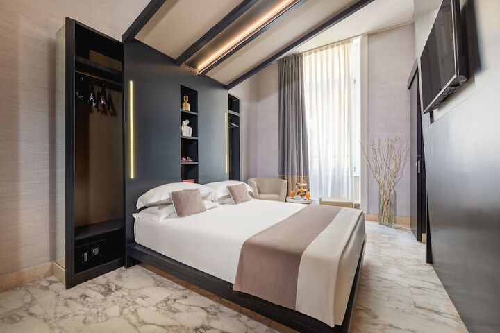 Room 51 of 84