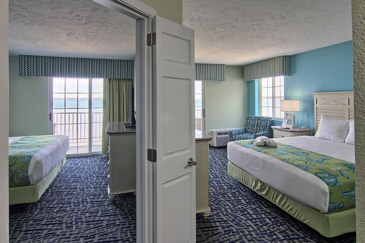 1 King Bed Petite Non Beach View (20 of 33)