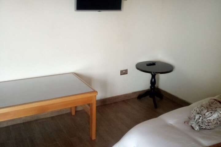 Room 11 of 22
