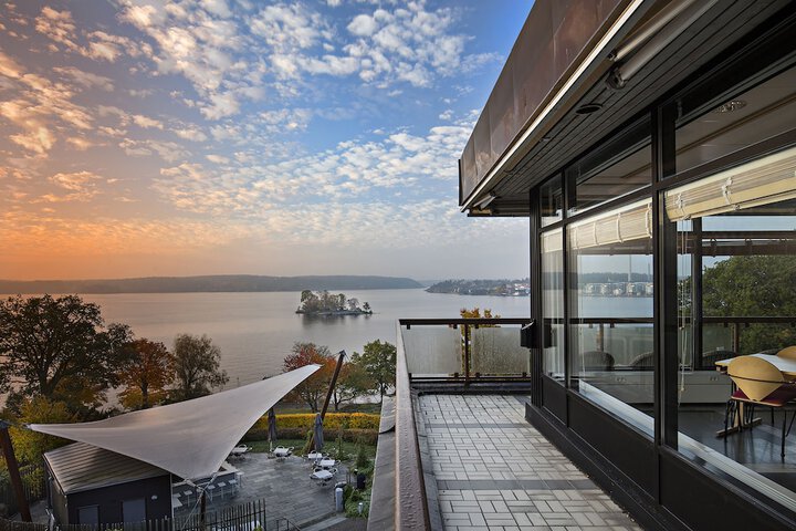 Sundeck 78 of 78