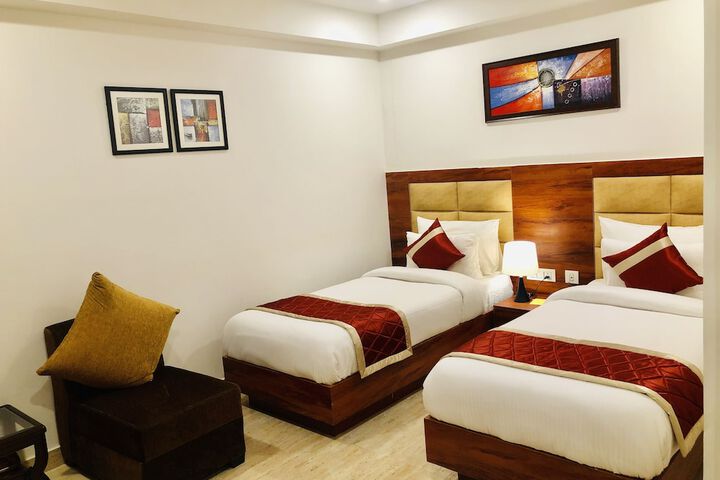 Room 10 of 45