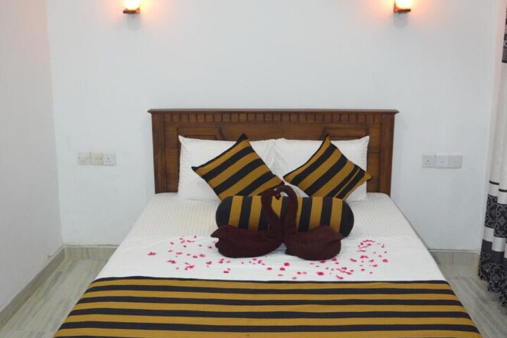 Room 12 of 49