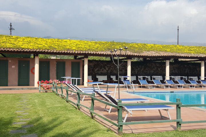 Hotel with Pool