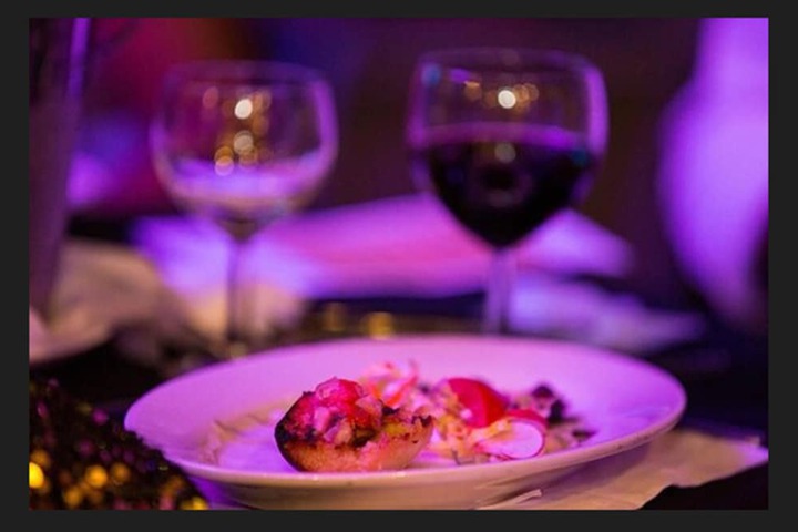 Dining 52 of 70