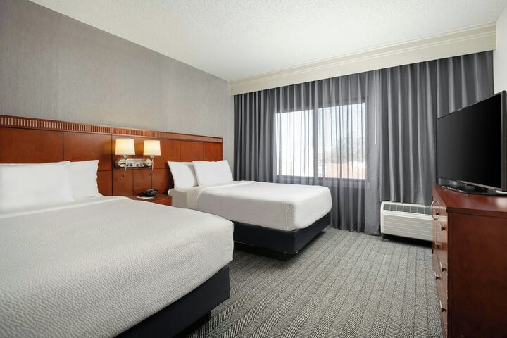 Room 16 of 41