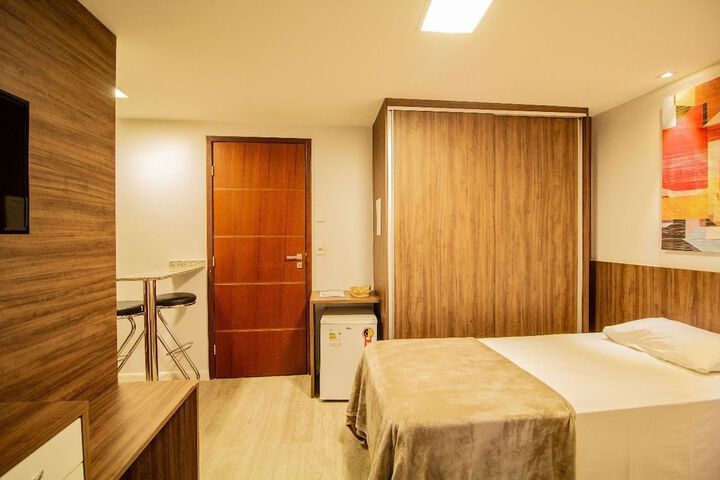 Room 5 of 13