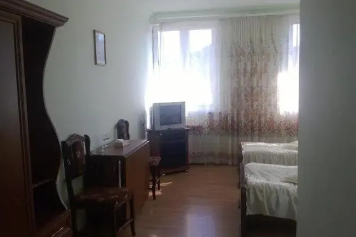 Room 3 of 13