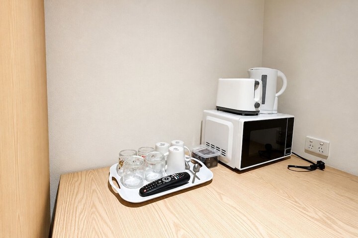 Room 33 of 50