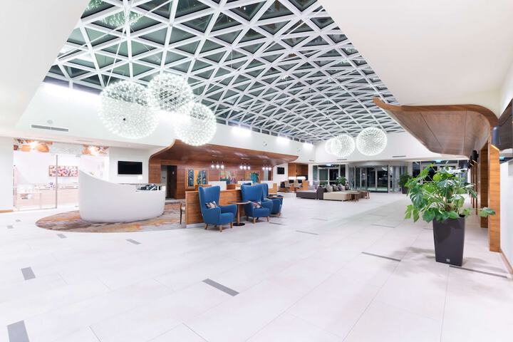 Guest Lobby