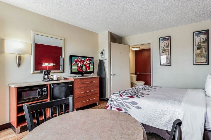 Room 5 of 28