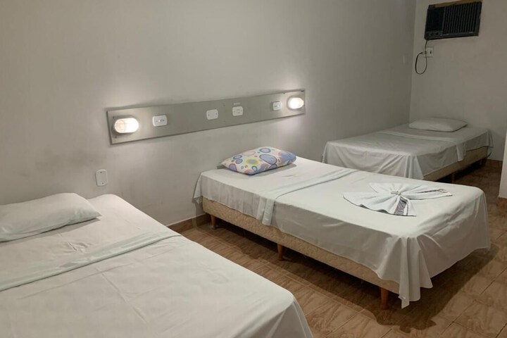 Room 6 of 15