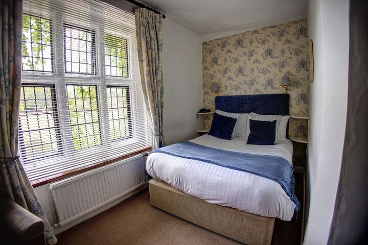 Room 18 of 65