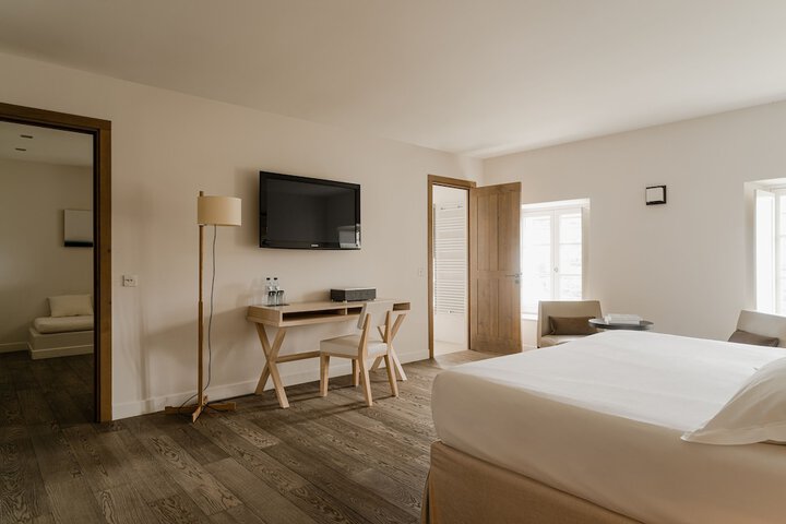 Room 17 of 53