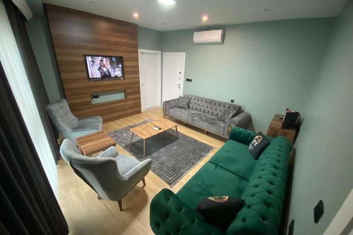 Room 18 of 21