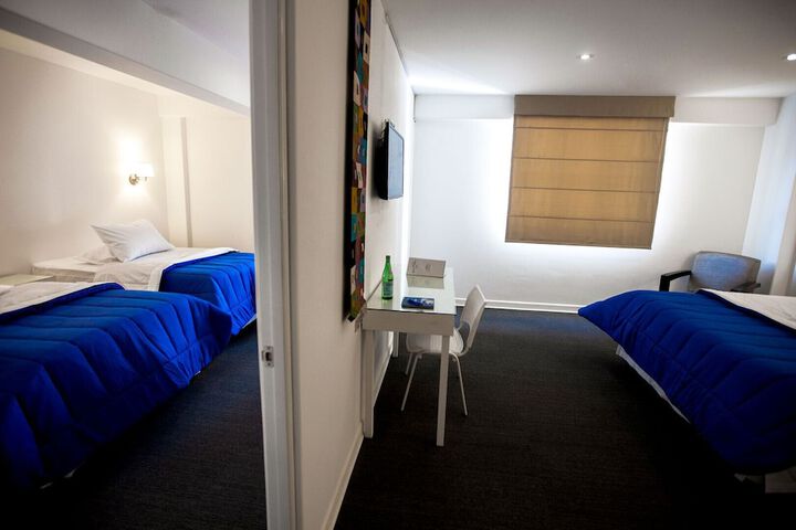 Room 8 of 38