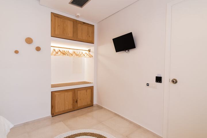 Room 26 of 181
