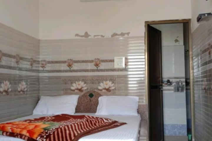 Hotel Prem Vilas Paradise by WB Inn