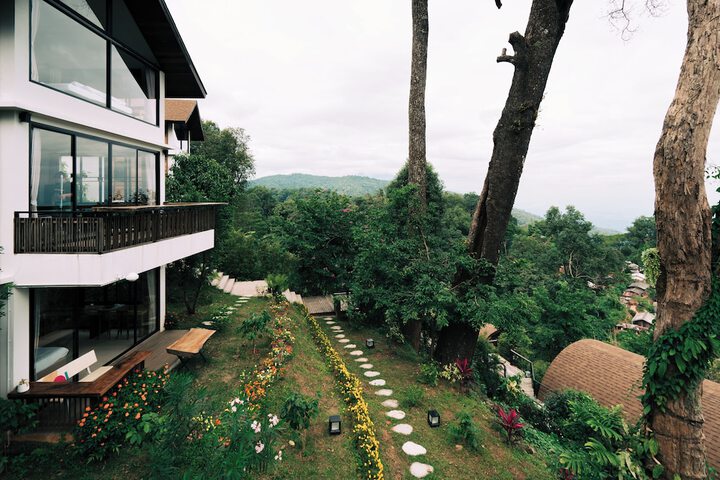 Room 15 of 94