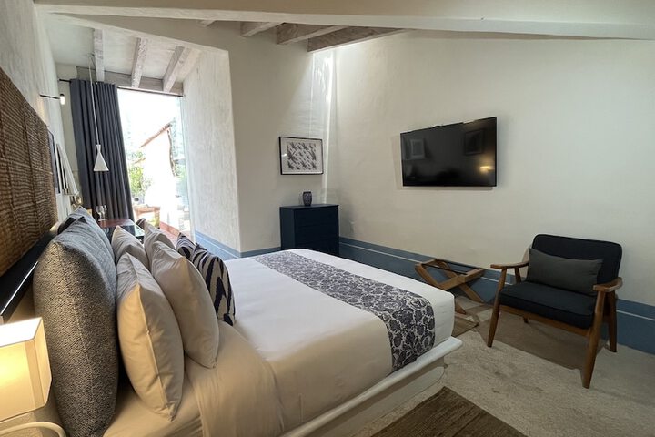 Room 63 of 144