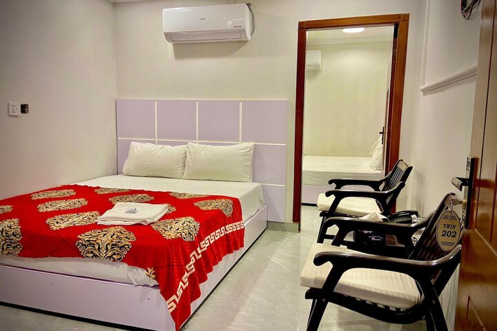 Room 9 of 29