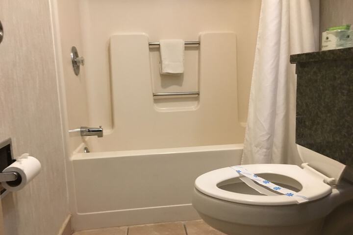 Room 15 of 62