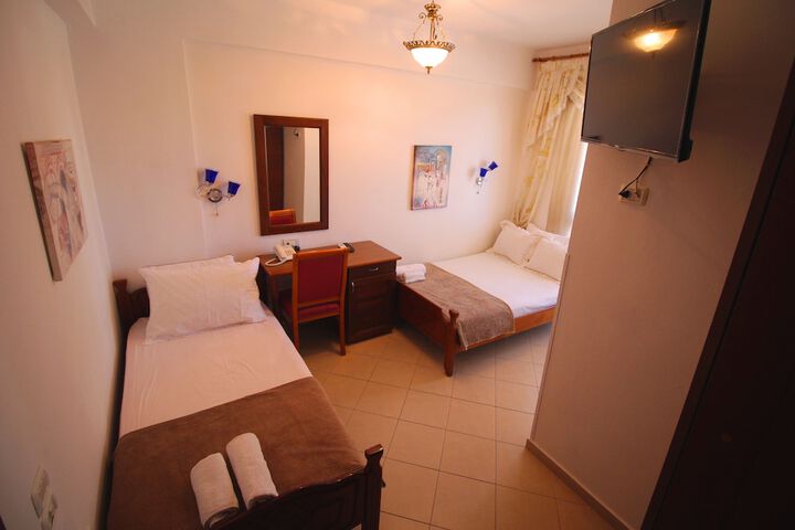 Room 18 of 177