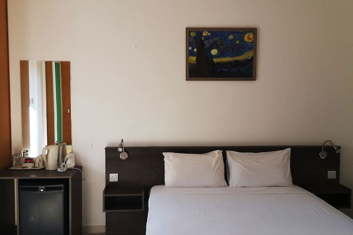 Room 37 of 110