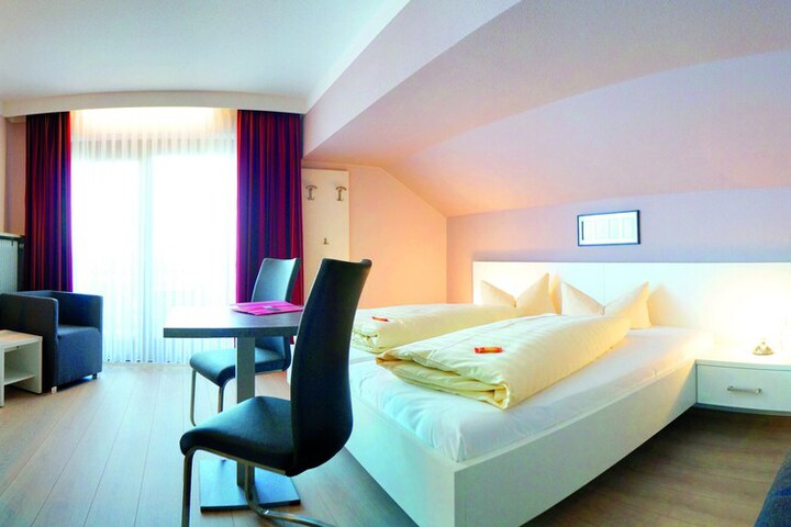 Room 9 of 56