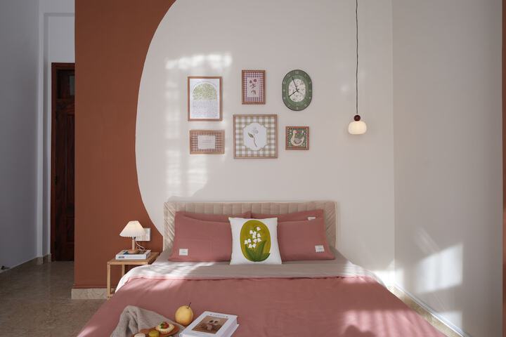 Room 33 of 70