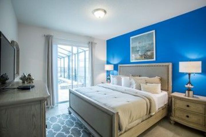 Room 11 of 29