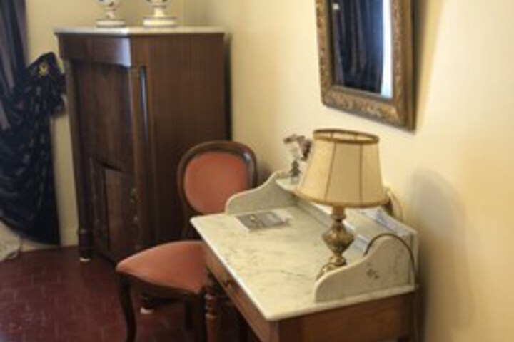 Room 28 of 30