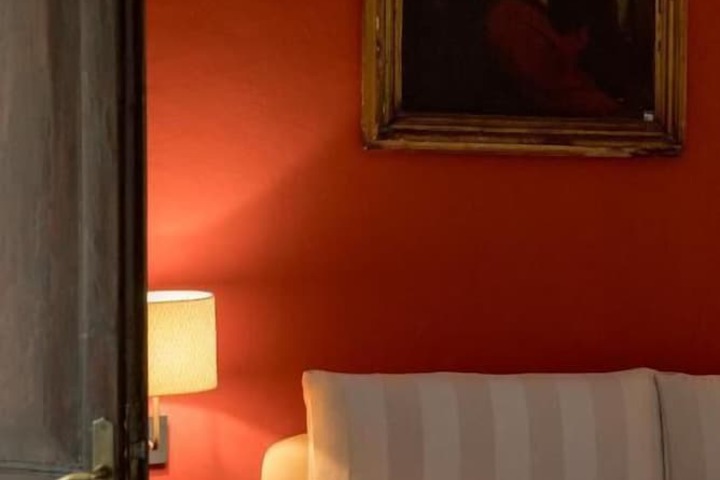 Room 14 of 63