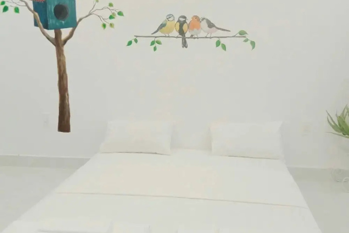 Room 2 of 11